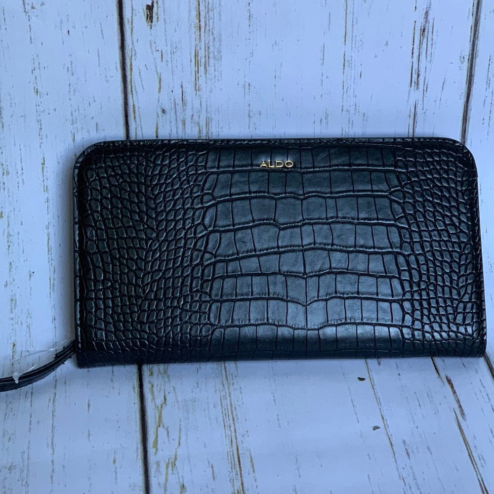 Brand new Aldo wristlet